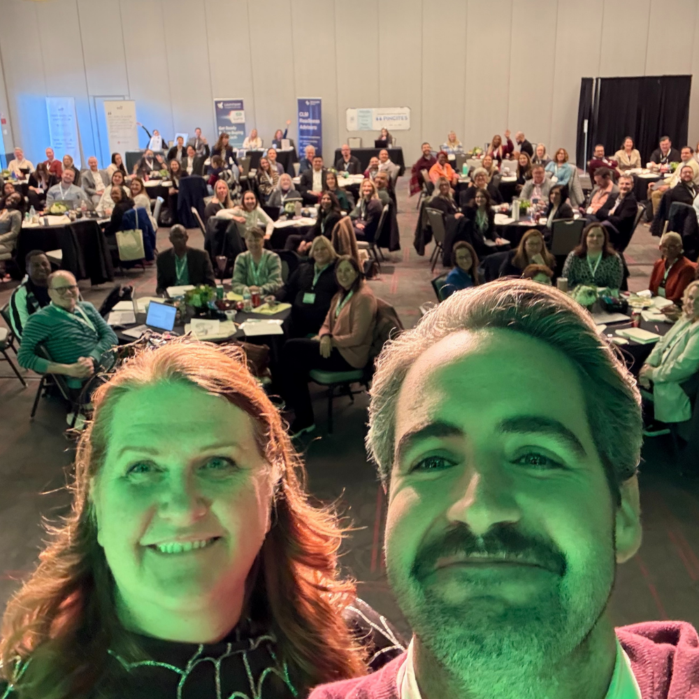 Scene from a past ContractsCon event (13)